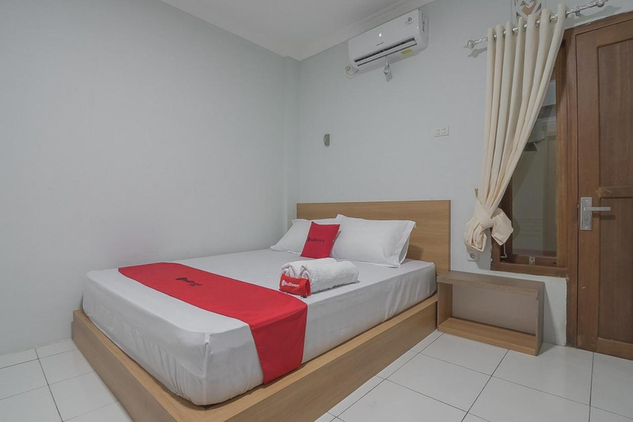 Reddoorz Near Rsud Dr Abdul Aziz Singkawang Hotel Exterior photo