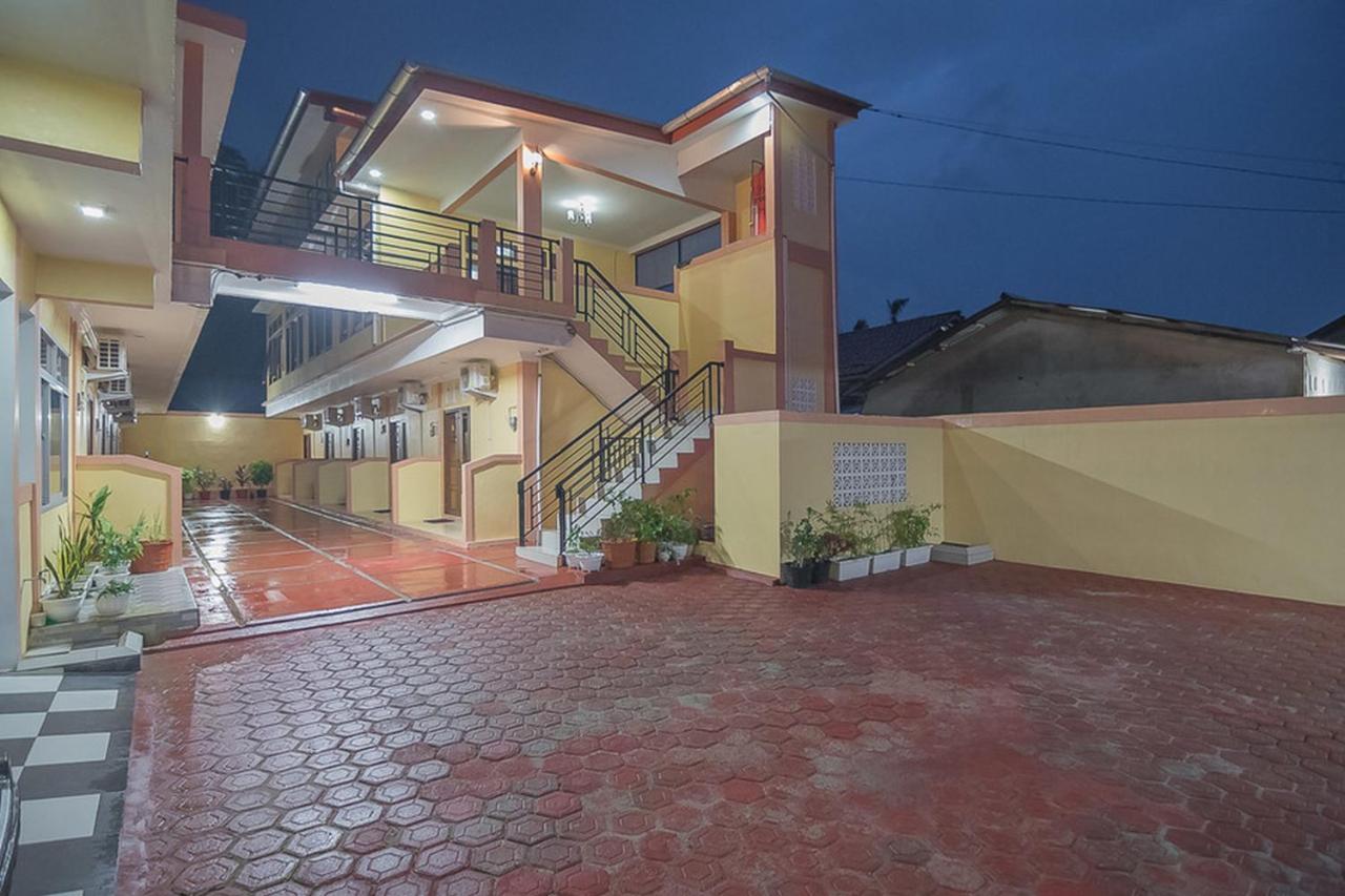 Reddoorz Near Rsud Dr Abdul Aziz Singkawang Hotel Exterior photo